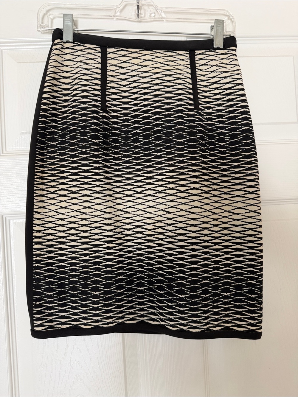 Catherine Black and Cream Textured Pattern Pencil Skirt